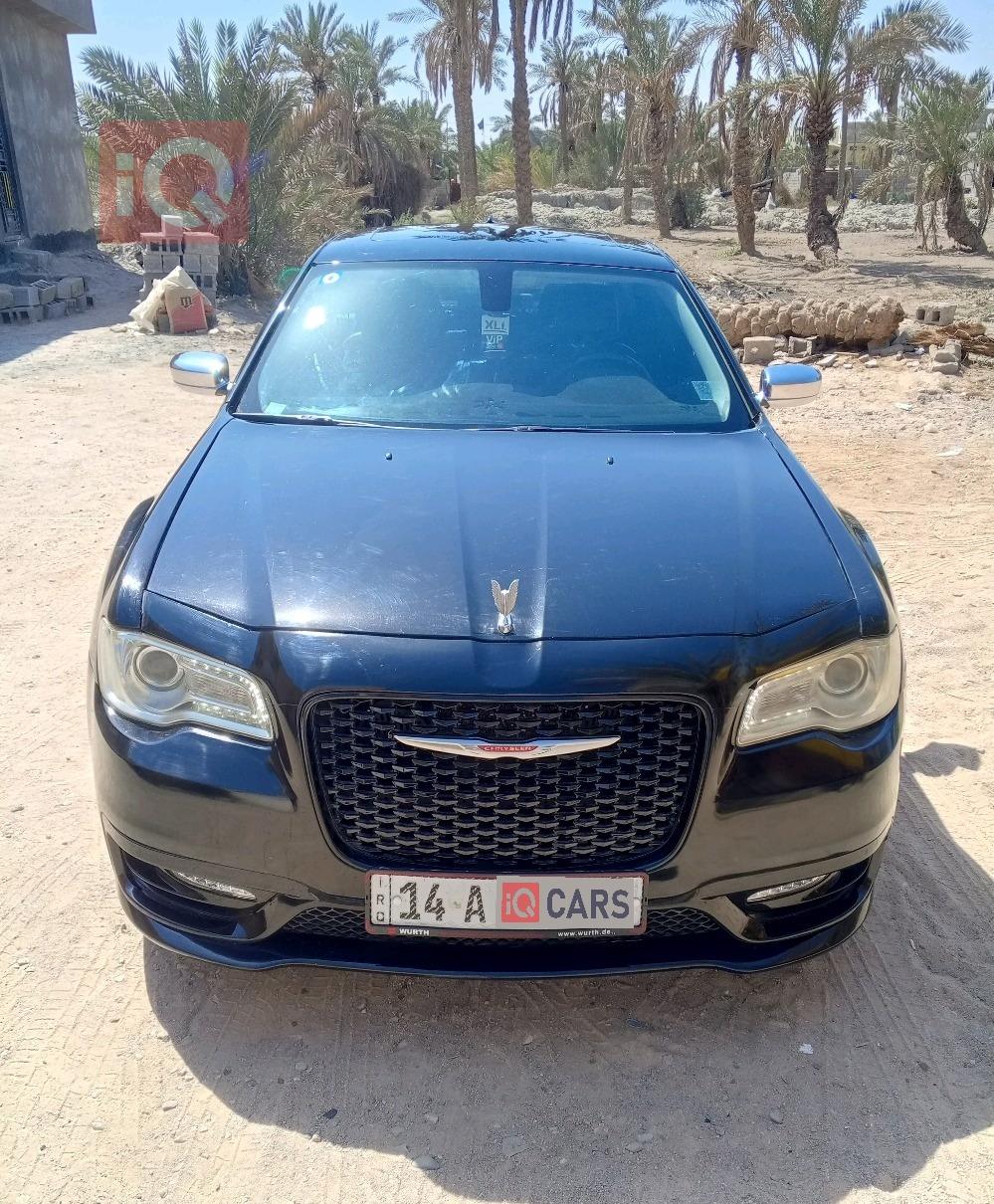 کرایسلەر 300